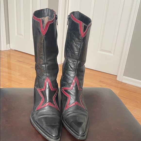 Marc Modavi Italian Leather Black and Red Star Women's Boots - Picture 2 of 9